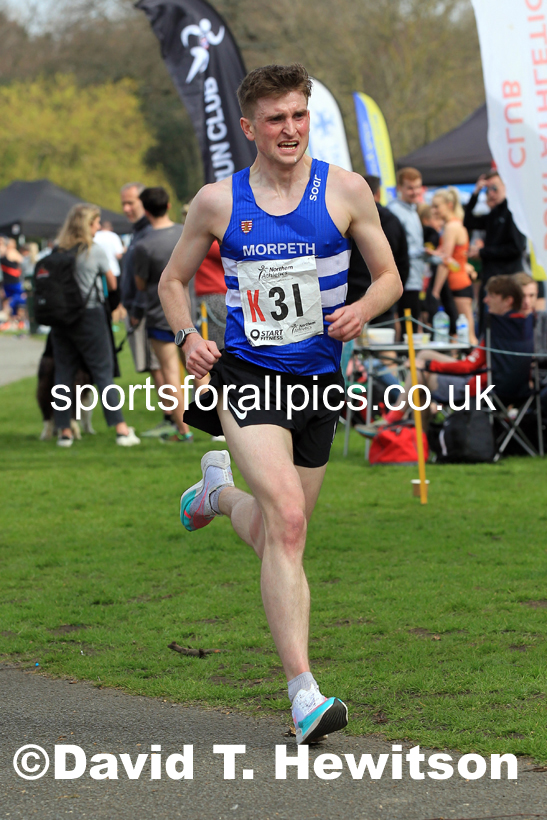 Senior Mens Northern 12 Stage Road Relay, 2022 Northern 12 and 6 Stage Road Relays,  Birkenhead Park, Birkenhead, Wirral.  Photo: David T. Hewitson/Sports for All Pics